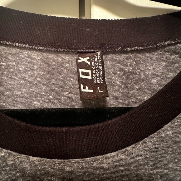 FOX Tshirt - Picture 3 of 5